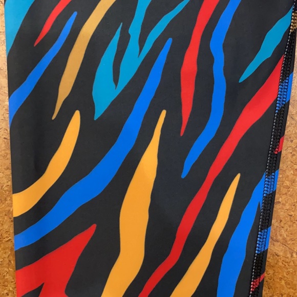 BeachRiot Hibiscus Cara Leggings - Picture 3 of 4